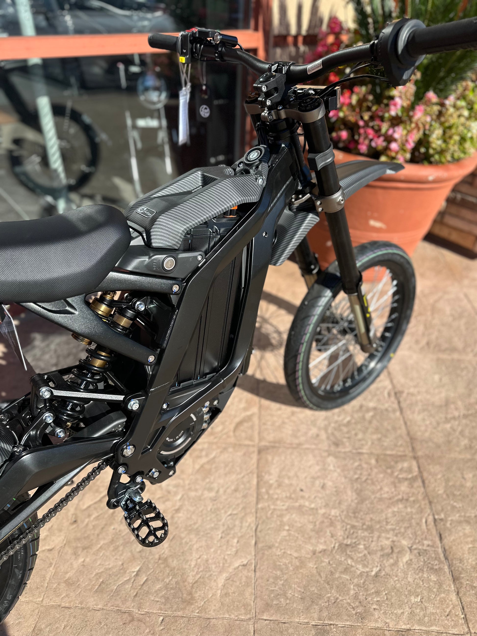 SurRon Light Bee X 40ah Carbon Black