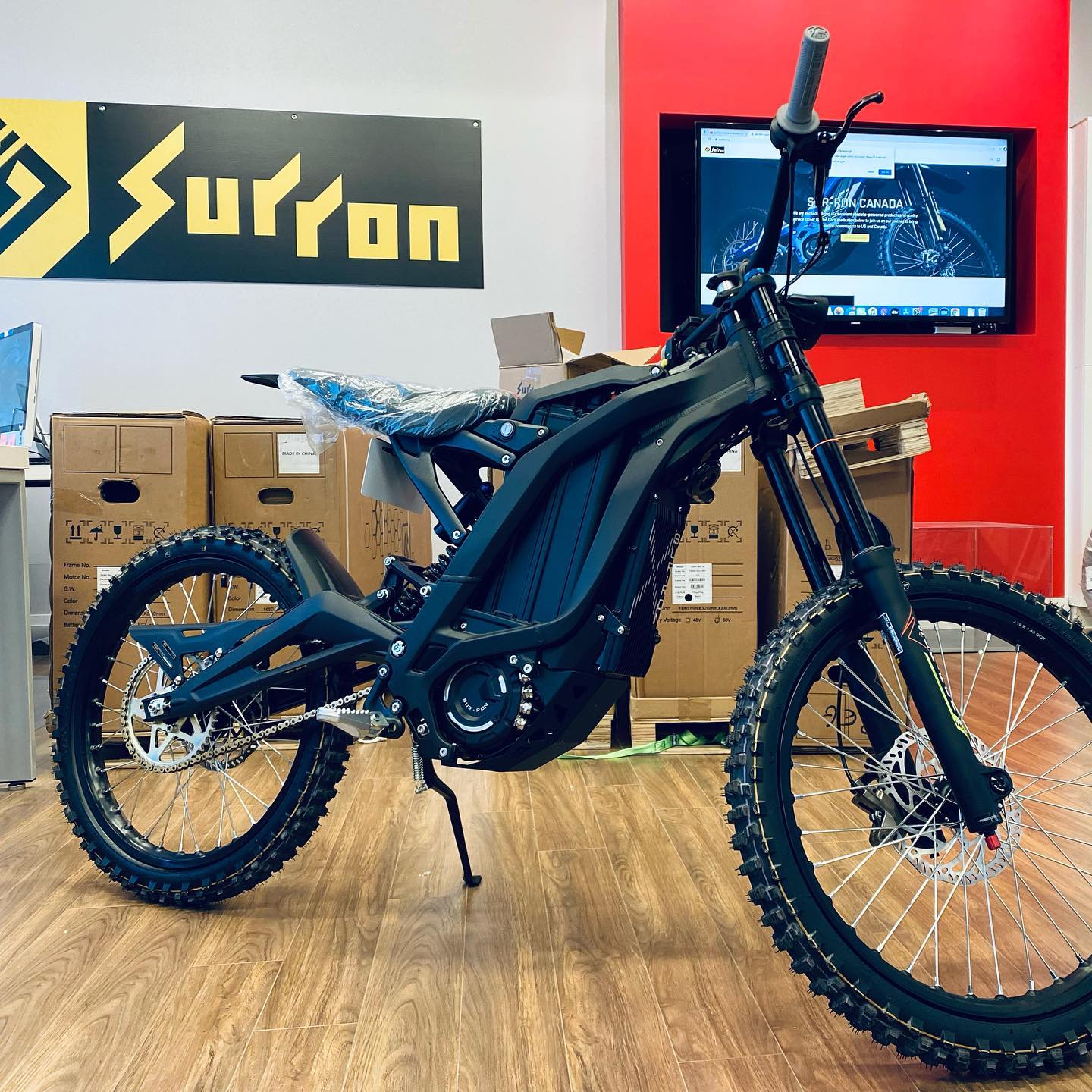 2023 SURRON ULTRA BEE / ULTRA BEE CARBON BLACK EDITION - Electric Cycle  Rider
